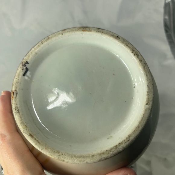 Antique hand painted large vase - Picture 12 of 12